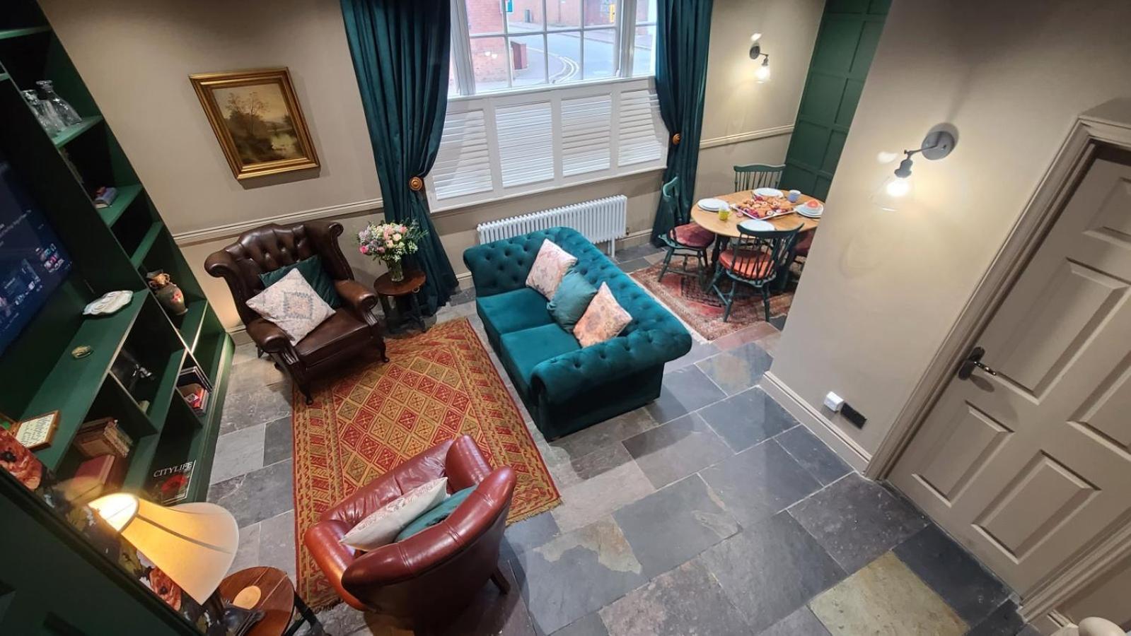 Samuels' A Duplex Apartment By Spires Accommodation In Lichfield City Centre Exterior foto