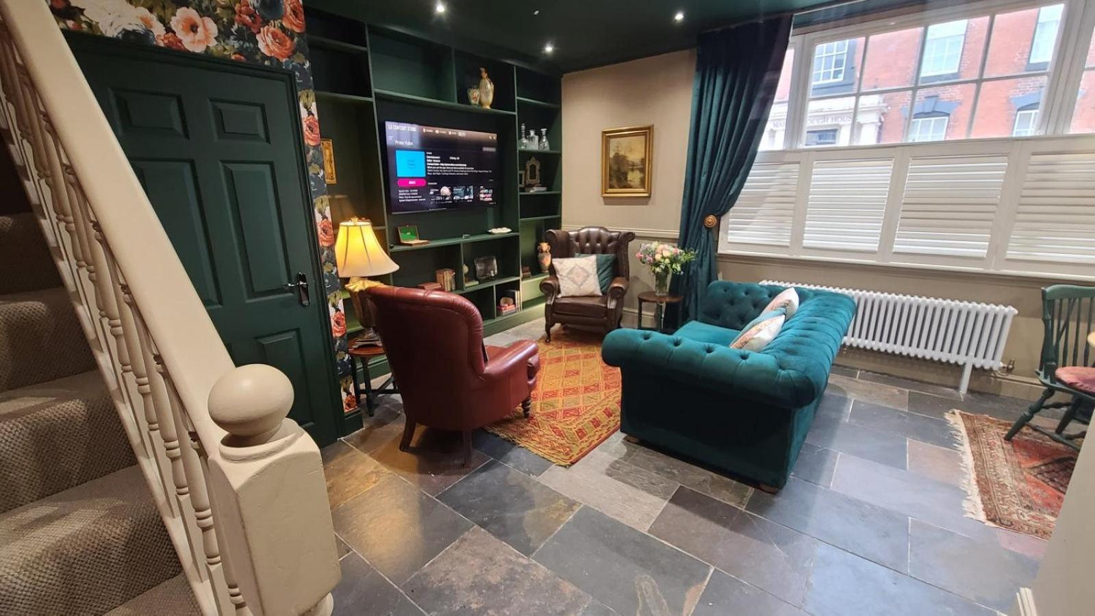 Samuels' A Duplex Apartment By Spires Accommodation In Lichfield City Centre Exterior foto